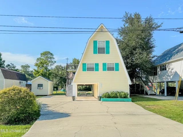 $251,900 | 6085 Apache Drive, Kiln, MS 39556