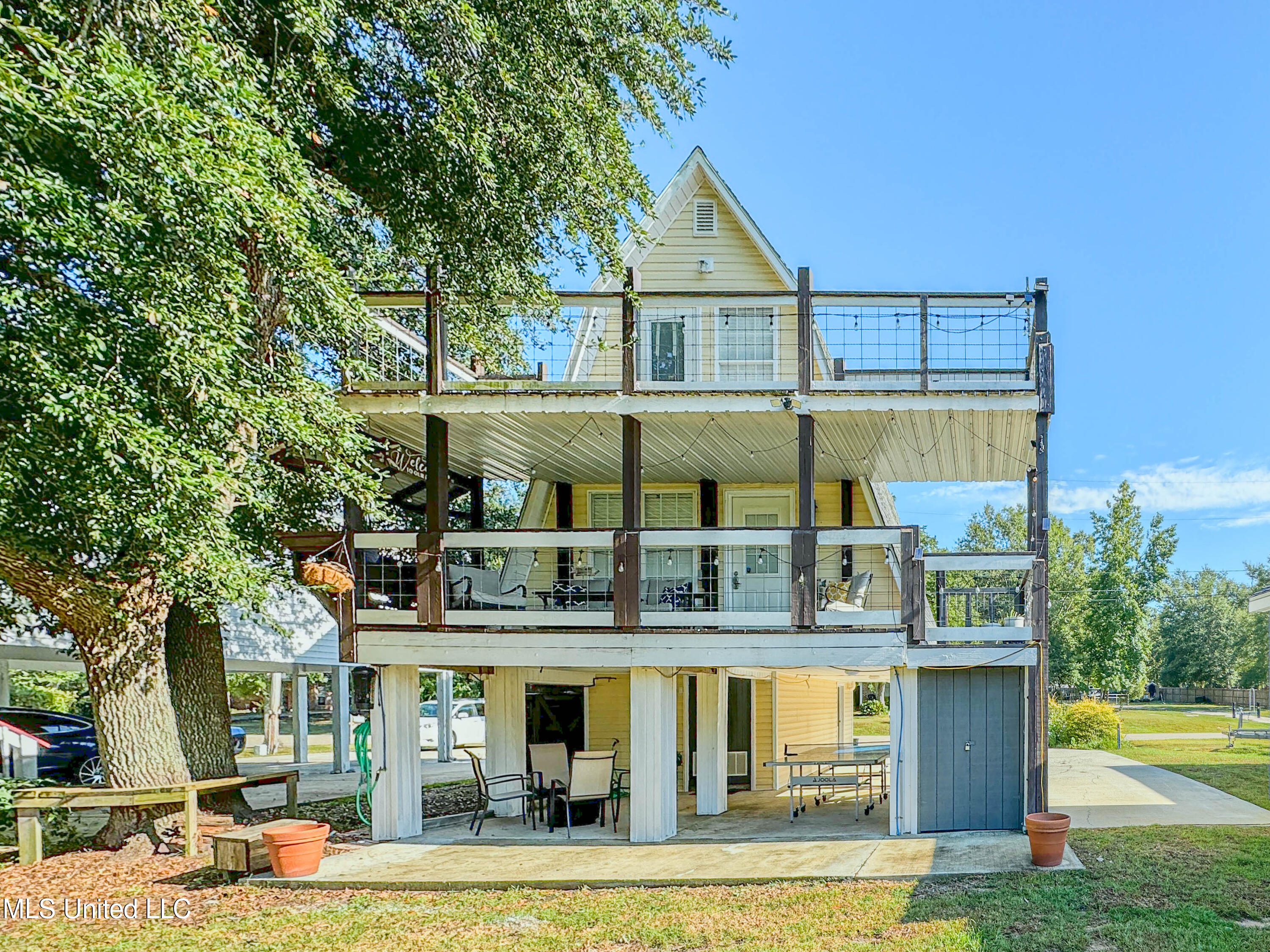 6085 Apache Drive Kiln, MS 39556 - Photo 2 of 16 Back of House