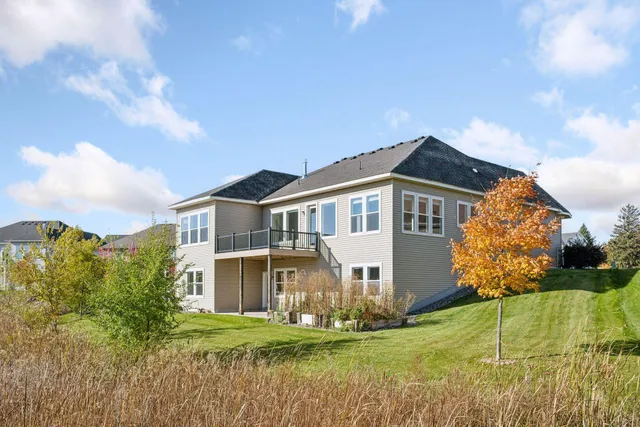 $765,000 | 19086 100th Place North, Maple Grove, MN 55311