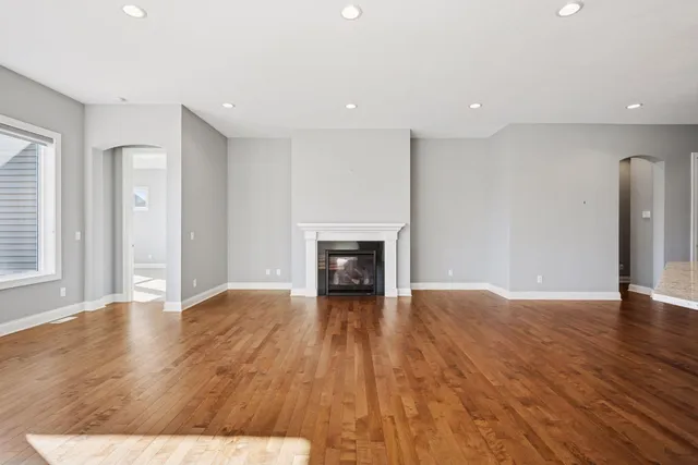 $765,000 | 19086 100th Place North, Maple Grove, MN 55311