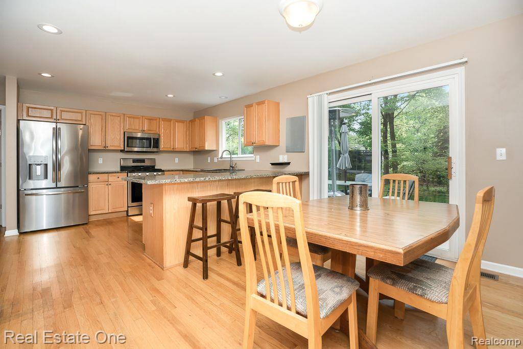 2817 Long Meadow Lane Rochester Hills, MI 48307 - Photo 17 of 57