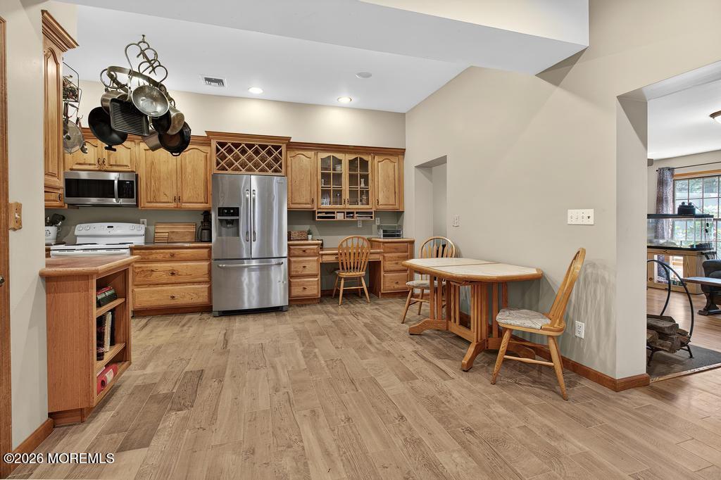 322 Kent Road Howell, NJ 07731 - Photo 22 of 53 Kitchen