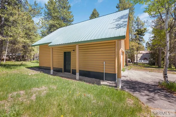 $859,995 | 4001 Otter Street, Island Park, ID 83429
