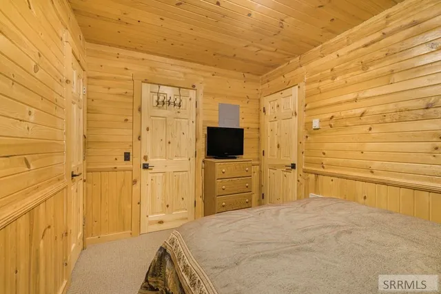 $859,995 | 4001 Otter Street, Island Park, ID 83429