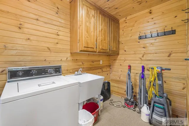 $859,995 | 4001 Otter Street, Island Park, ID 83429