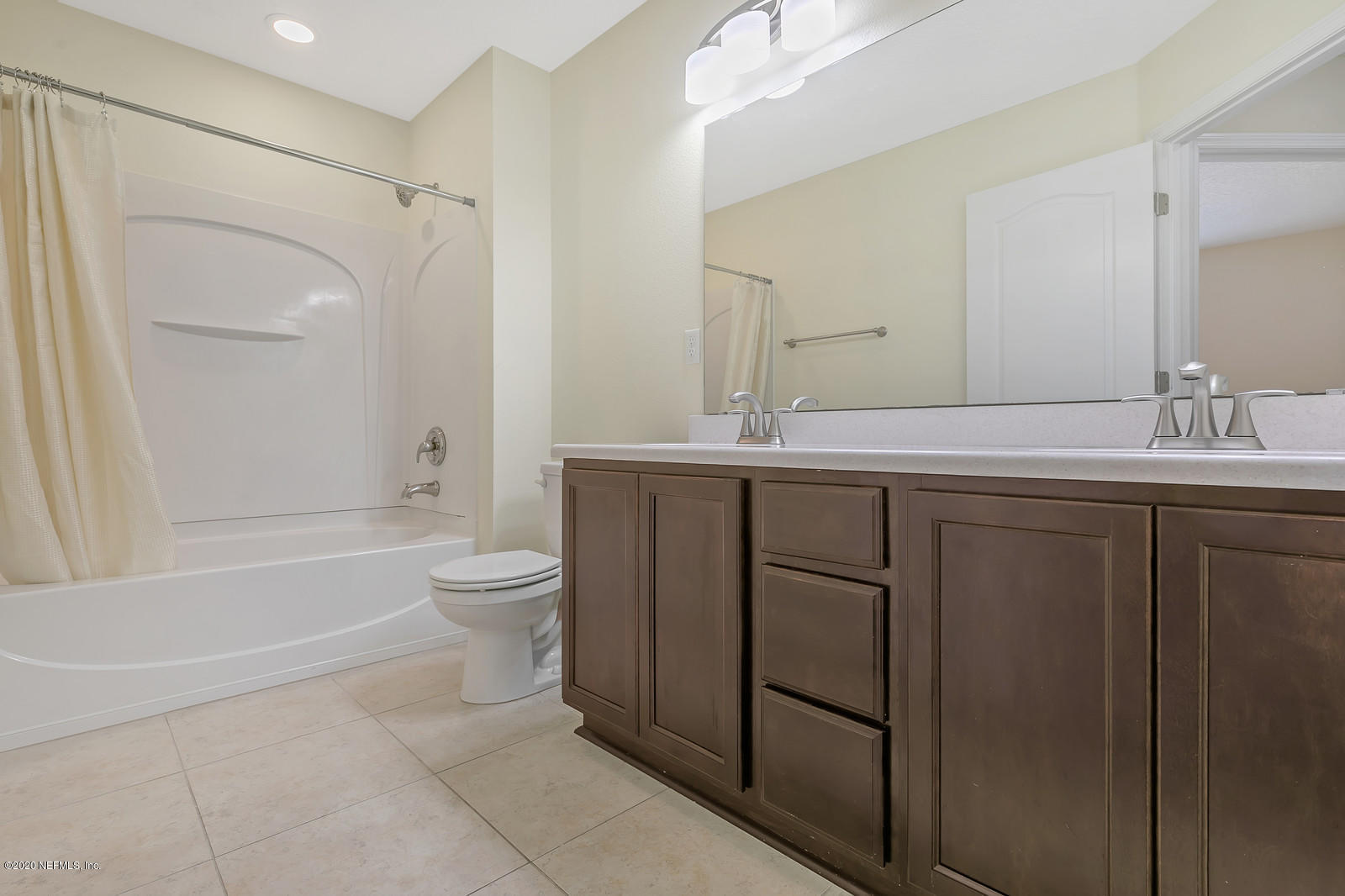 16186 Tisons Bluff Road Jacksonville, FL 32218 - Photo 30 of 55 Guest Bath Upstairs