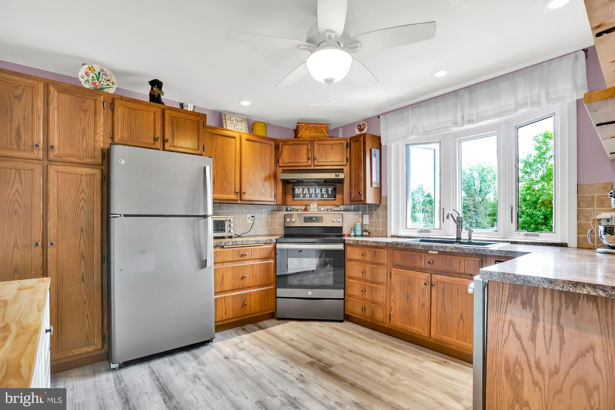 4025 Campbell Road Pennsburg, PA 18073 - Photo 2 of 26 Gallery Image 2
