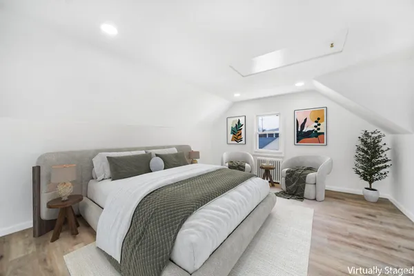 $824,995 | 77 Spencer Street, Farmingdale, NY 11735