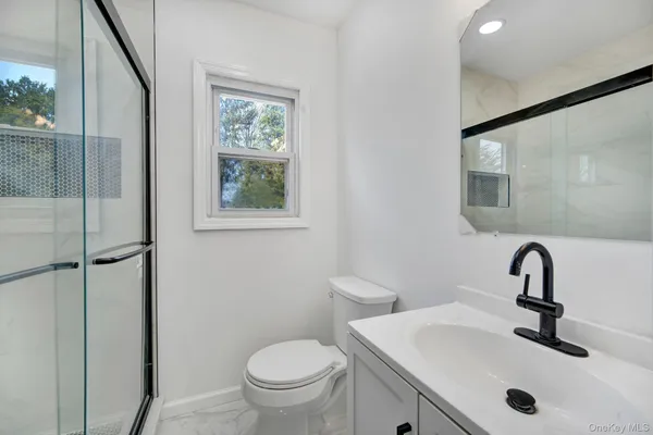 $824,995 | 77 Spencer Street, Farmingdale, NY 11735