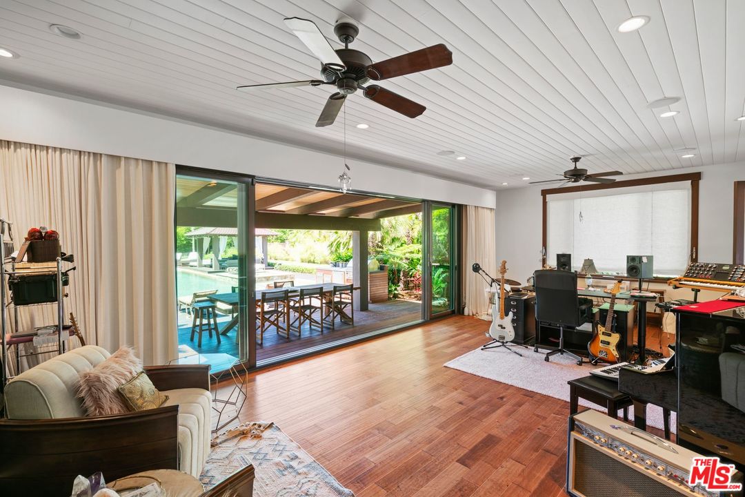 6902 Wildlife Road Malibu, CA 90265 - Photo 37 of 48