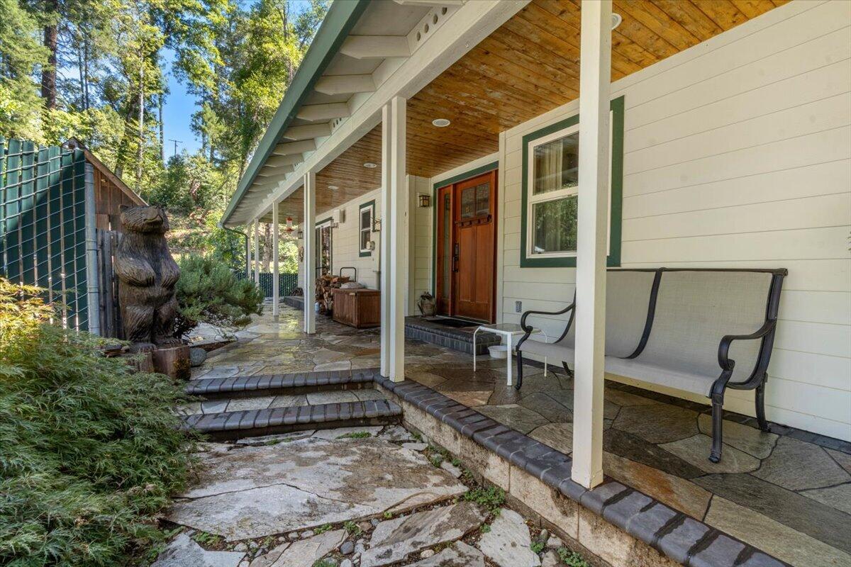 121 Flame Tree Road Burnt Ranch, CA 95527 - Photo 12 of 54 Gallery Image 12