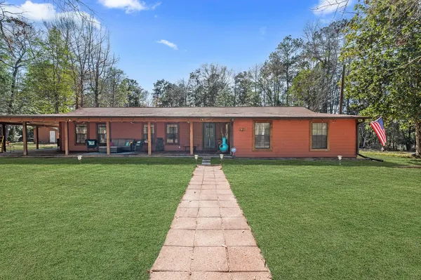 $289,000 | 1083 County Road 297, Jasper, TX 75951