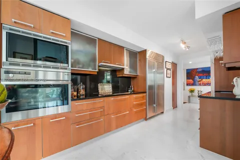$1,345,000 | 1331 Brickell Bay Drive, Unit 408, Miami, FL 33131