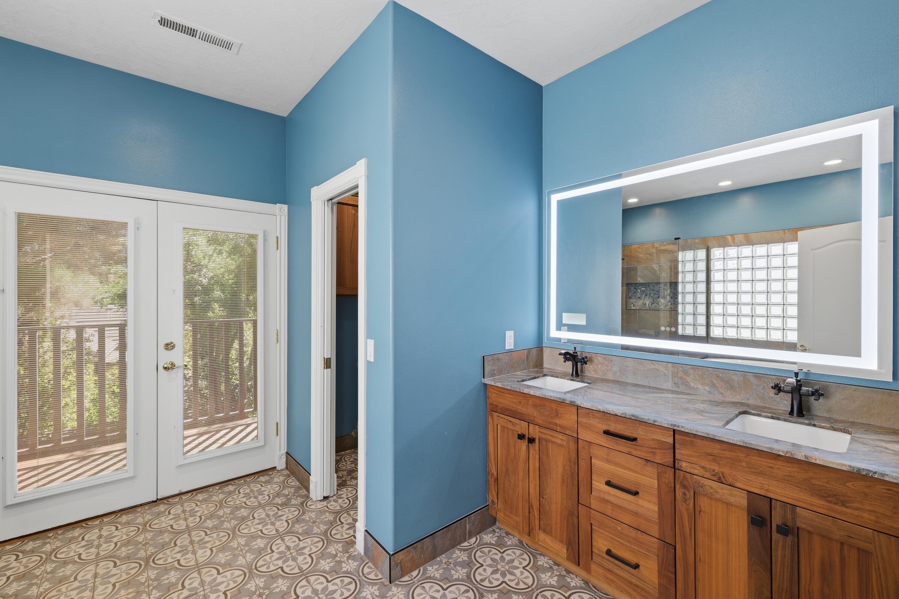 201 Shadow Point Drive St. George, UT 84770 - Photo 8 of 16 Primary Bath