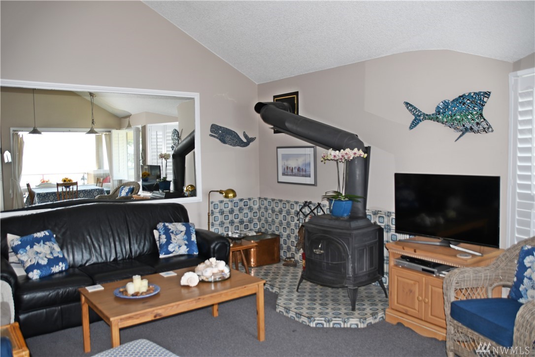 802 Old Beach Road, Unit 203 Freeland, WA 98249 - Photo 10 of 19 Gallery Image 10