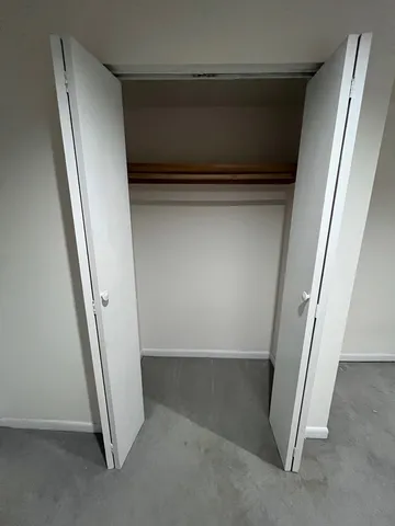 $1,900 | 2229 North Southport Avenue, Unit G, Chicago, IL 60614