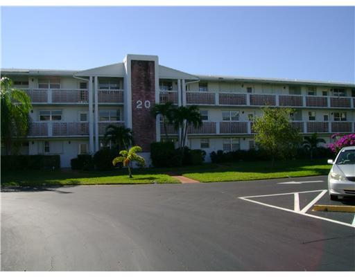 20 Southeast 13th Street, Unit B5 Boca Raton, FL 33432 - Photo 1 of 17 Primary Photo