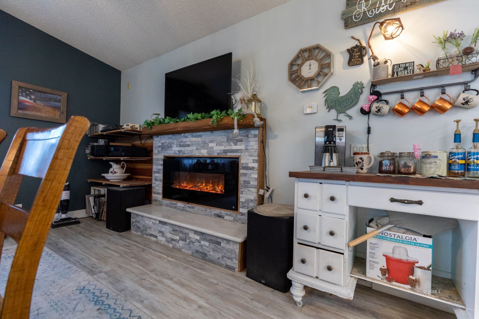 135 Brown Road Inyokern, CA 93527 - Photo 18 of 46 a living room with furniture and a fireplace