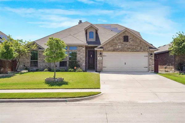 $410,000 | 253 Cattlemans Trail, Saginaw, TX 76131