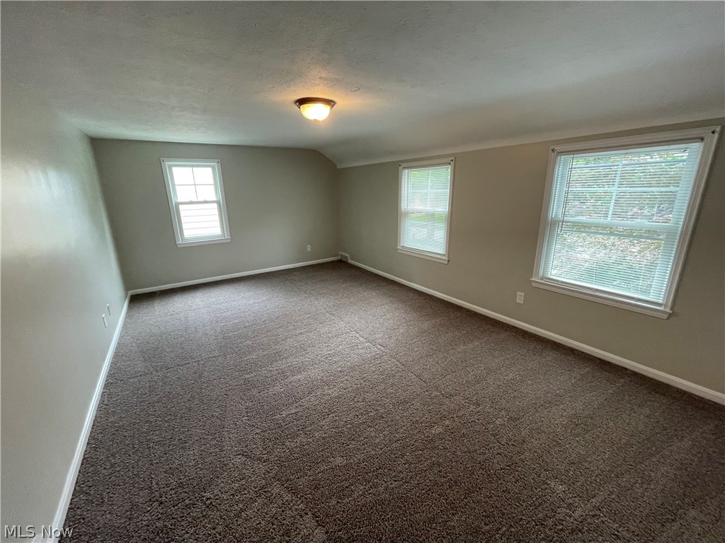 1292 Croyden Road Lyndhurst, OH 44124 - Photo 18 of 26