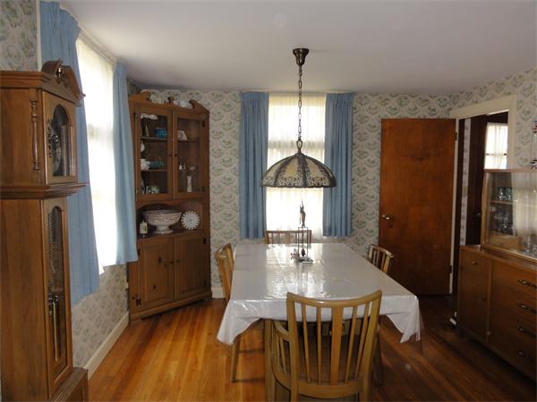 36 Haley Road Marblehead, MA 01945 - Photo 4 of 9