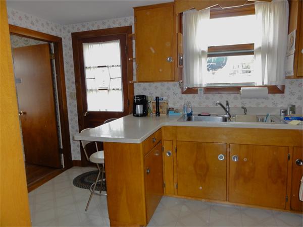 36 Haley Road Marblehead, MA 01945 - Photo 5 of 9