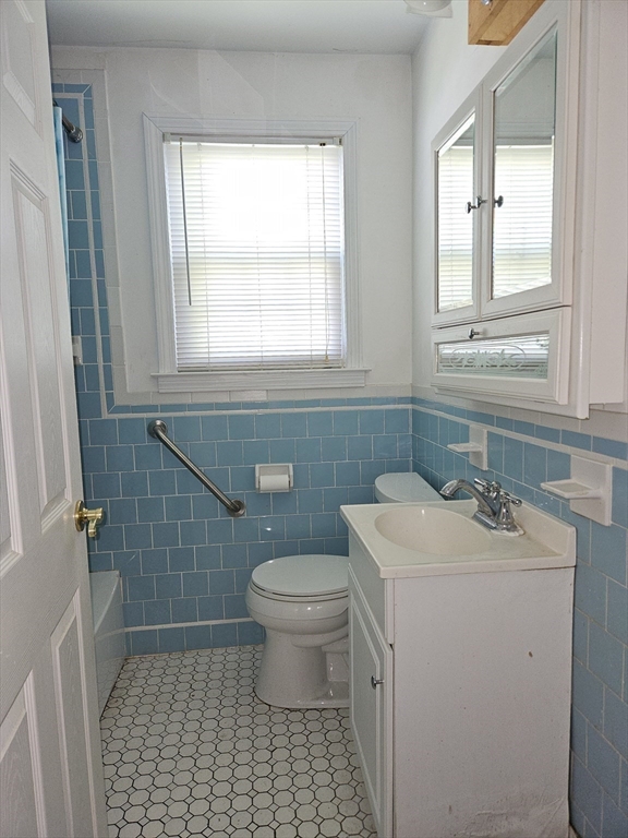 21 Wilson Road Northborough, MA 01532 - Photo 13 of 41 Gallery Image 13