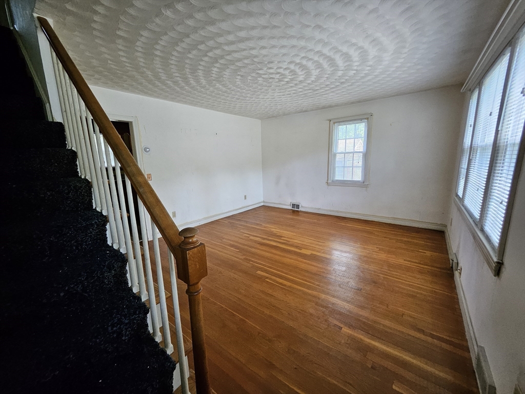 21 Wilson Road Northborough, MA 01532 - Photo 10 of 41 Gallery Image 10