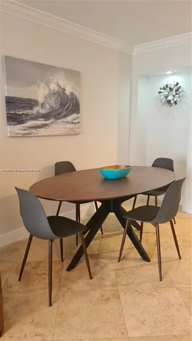 $5,000 | 6917 Collins Avenue, Unit 809, Miami Beach, FL 33141