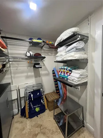 $5,000 | 6917 Collins Avenue, Unit 809, Miami Beach, FL 33141