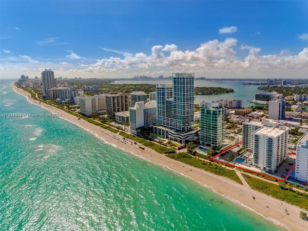 $5,000 | 6917 Collins Avenue, Unit 809, Miami Beach, FL 33141