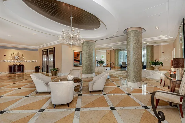 $5,000 | 6917 Collins Avenue, Unit 809, Miami Beach, FL 33141