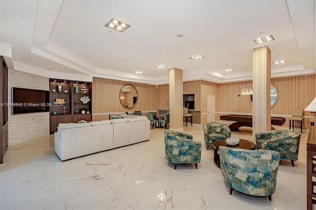 $5,000 | 6917 Collins Avenue, Unit 809, Miami Beach, FL 33141