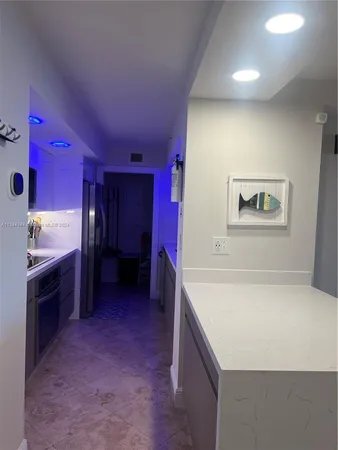 $5,000 | 6917 Collins Avenue, Unit 809, Miami Beach, FL 33141