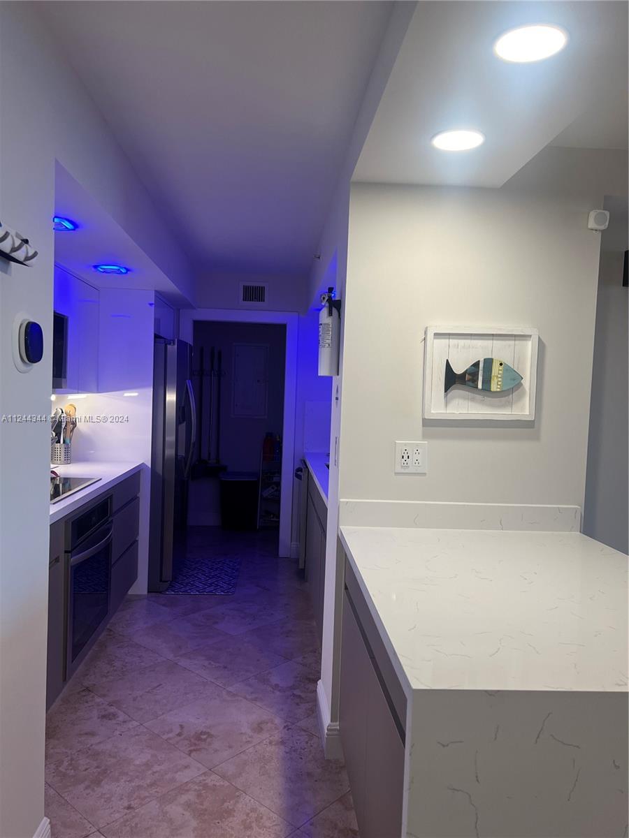 6917 Collins Avenue, Unit 809 Miami Beach, FL 33141 - Photo 9 of 63