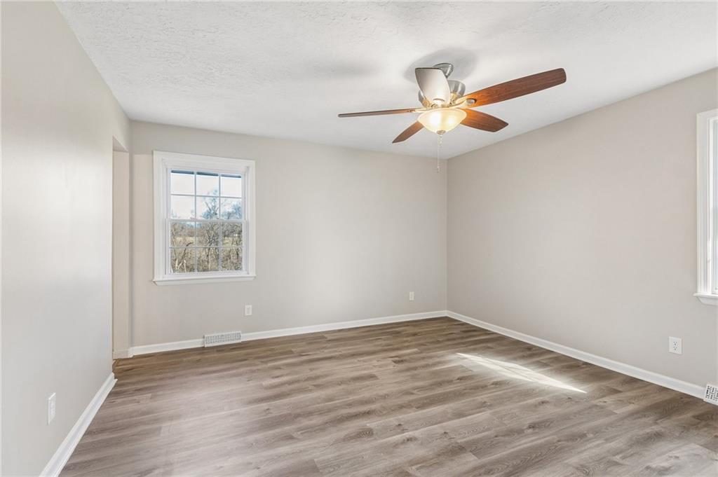 7539 Westridge Road Raytown, MO 64138 - Photo 12 of 32