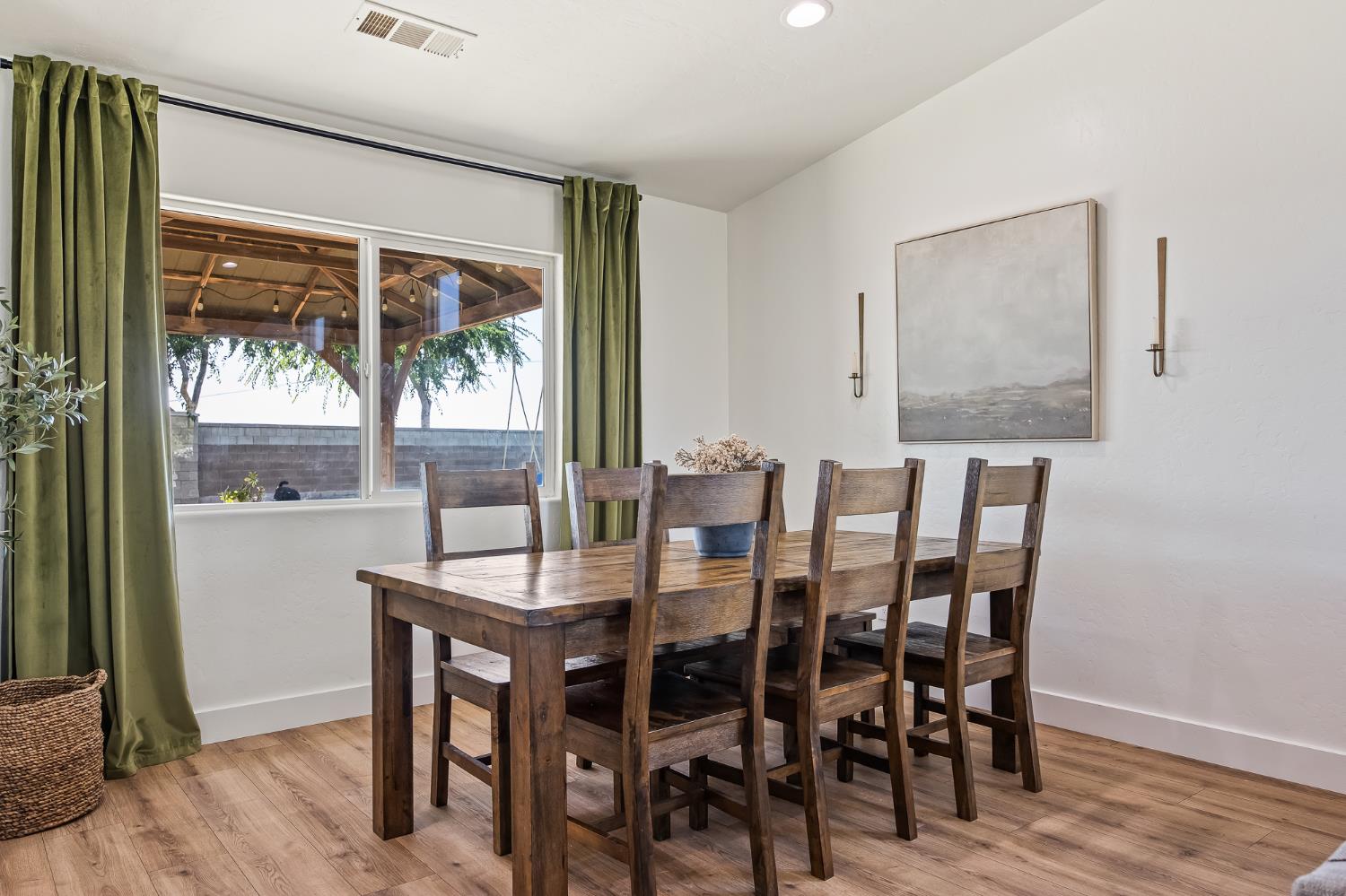 2476 North Riesling Avenue Hanford, CA 93230 - Photo 14 of 77