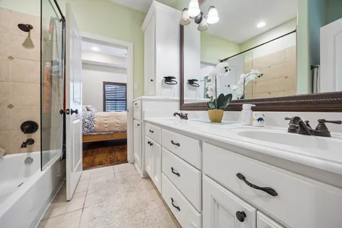 $1,399,000 | 4439 Betty Street, Bellaire, TX 77401