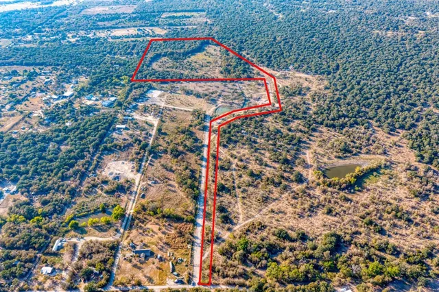 $900,000 | 9202 Lockwood Springs Road, Manor, TX 78653