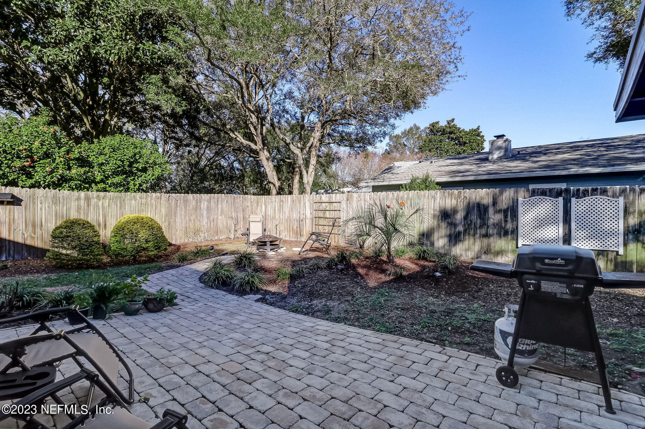 2212 Will Hardee Road Fernandina Beach, FL 32034 - Photo 3 of 24 a view of a backyard with sitting area