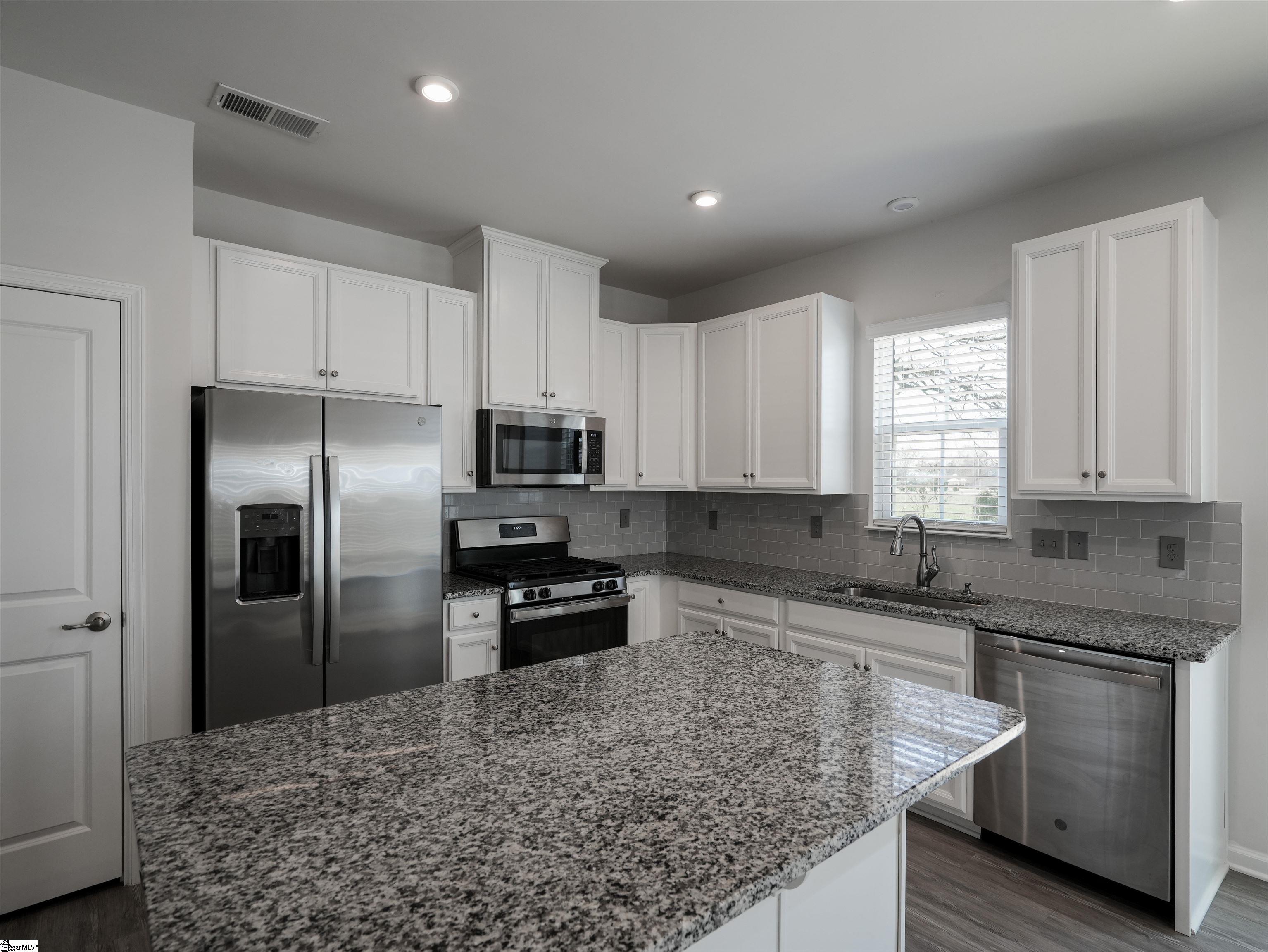 200 Roudwood Drive Simpsonville, SC 29680 - Photo 5 of 16