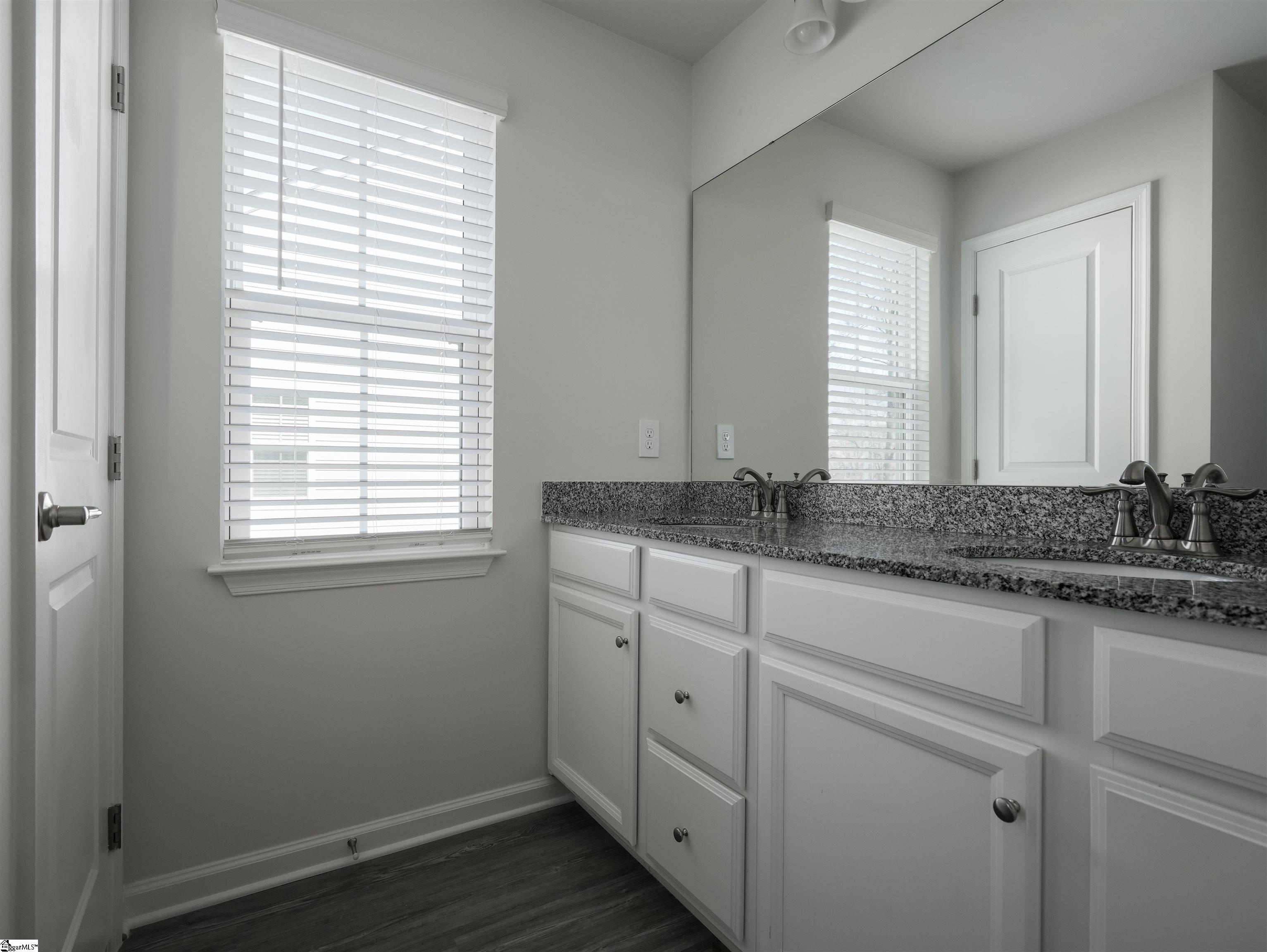 200 Roudwood Drive Simpsonville, SC 29680 - Photo 8 of 16