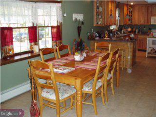 373 Blue Ridge Drive Levittown, PA 19057 - Photo 2 of 6 Gallery Image 2