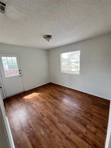 $950 | 2307 Rachael Court, Unit D, Austin, TX 78748