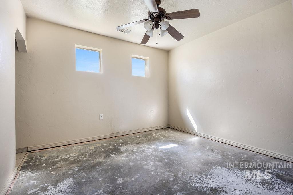 7370 Sagebrush Lane Caldwell, ID 83607 - Photo 20 of 40