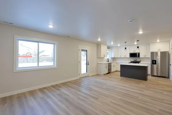 $359,900 | 323 3rd Street, Mapleton, ND 58059