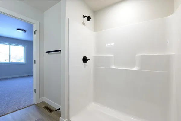 $359,900 | 323 3rd Street, Mapleton, ND 58059