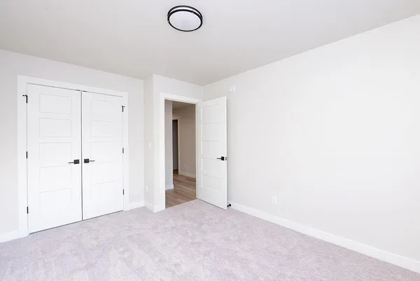 $359,900 | 323 3rd Street, Mapleton, ND 58059