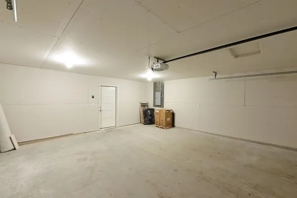 $359,900 | 323 3rd Street, Mapleton, ND 58059