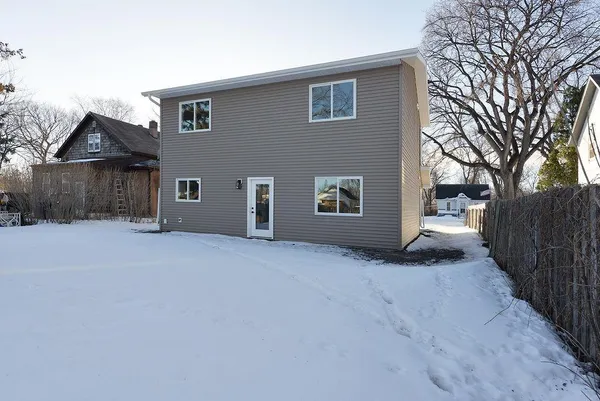 $359,900 | 323 3rd Street, Mapleton, ND 58059
